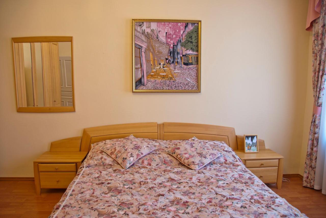 Apartman Na Zahradni Karlovy Vary Ngoại thất bức ảnh