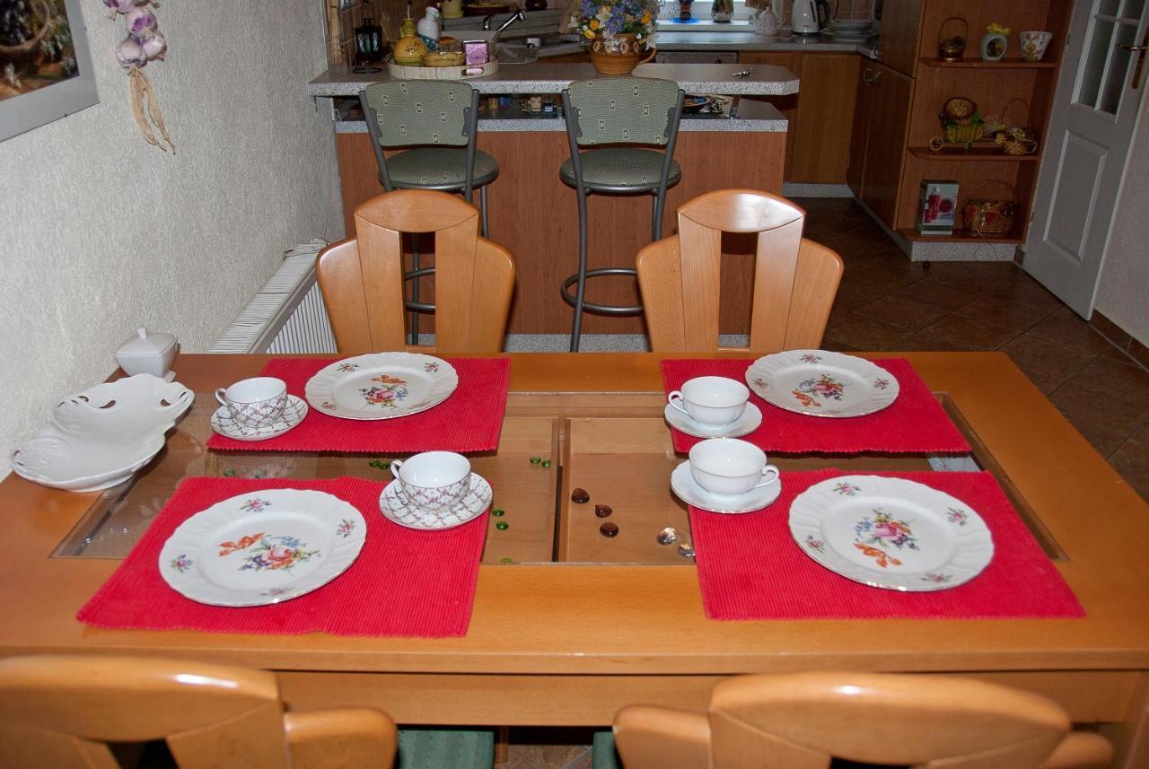 Apartman Na Zahradni Karlovy Vary Ngoại thất bức ảnh