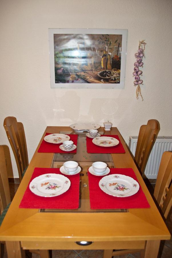 Apartman Na Zahradni Karlovy Vary Ngoại thất bức ảnh